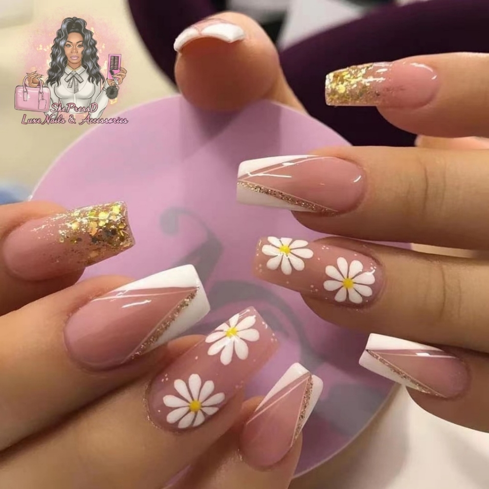 Summer Nail Set💅🏾 Perfect for everyday wear ❤️ 🤗.